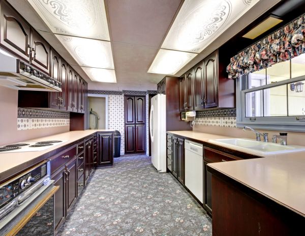 Kitchen Carpet Installation in Navarre